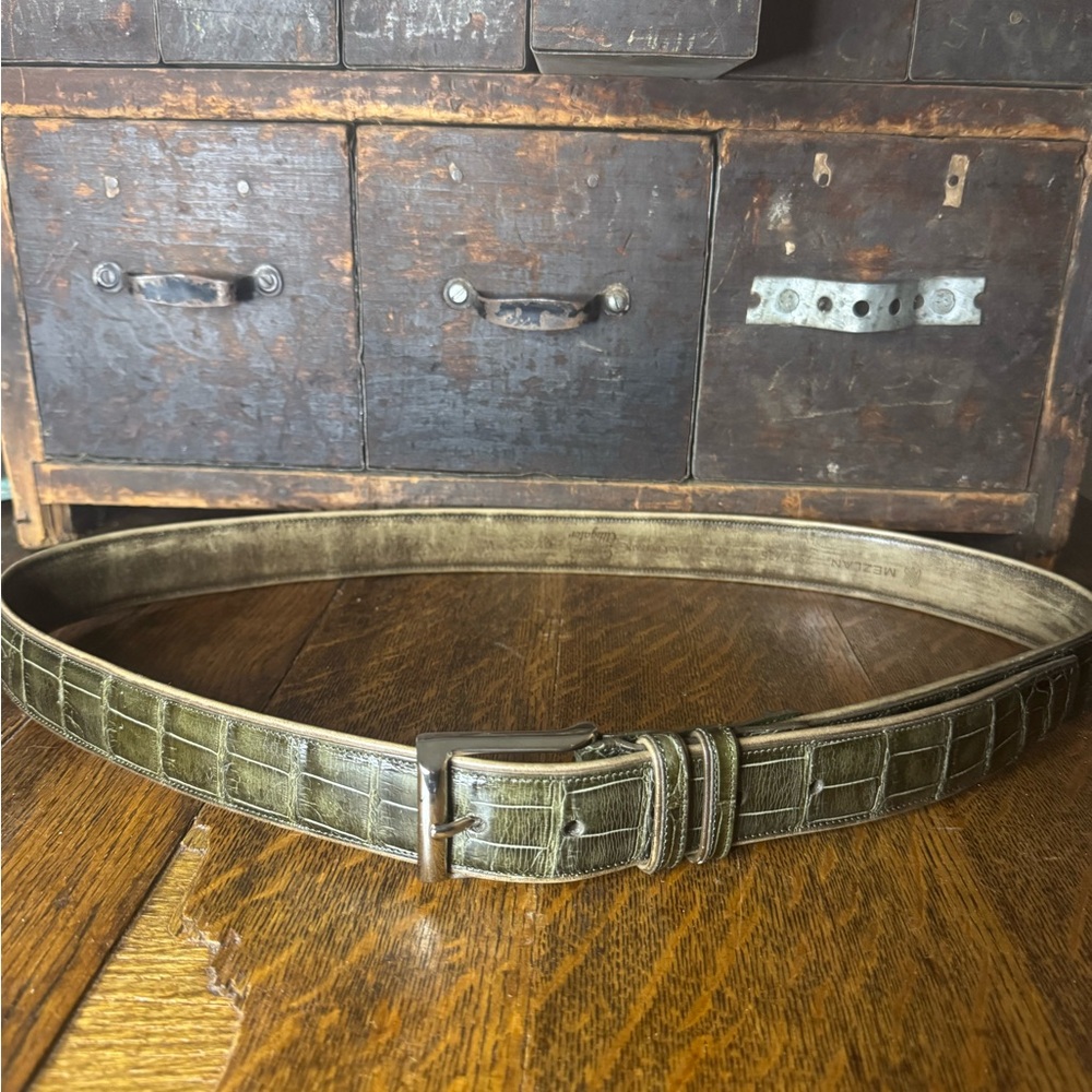 Sold.  Mezlan Men's Green Genuine Alligator Belt